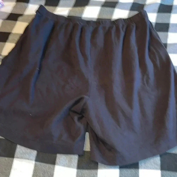 Lands End size XL size 18 black shorts - Picture 4 of 4